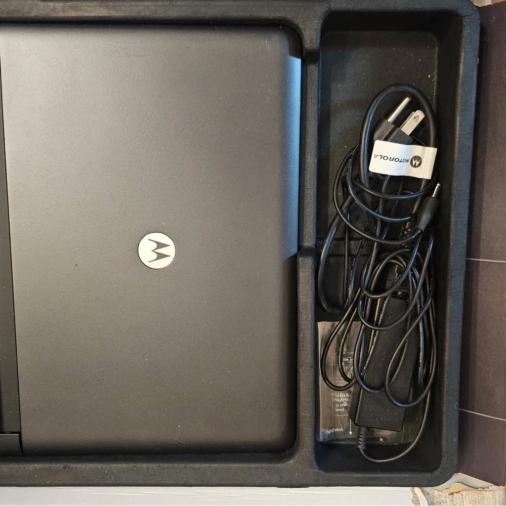 Motorola Droid Bionic Lapdock - Gray and Black